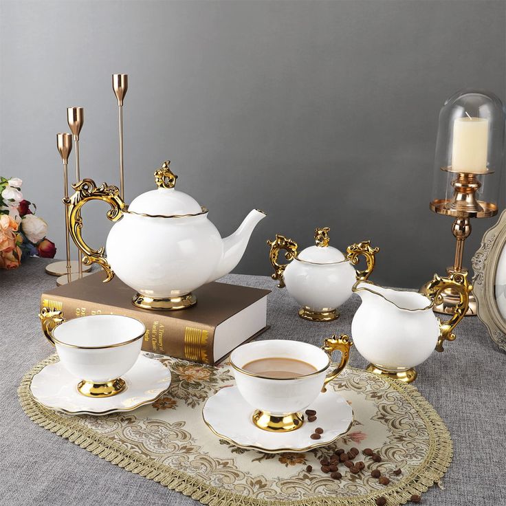 Procelain tea set